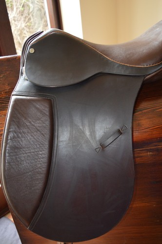 Dressursattel schmale - 16,5",