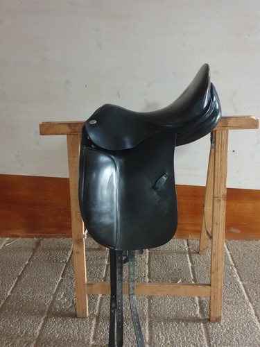 Equinomic dressursattel - 16,